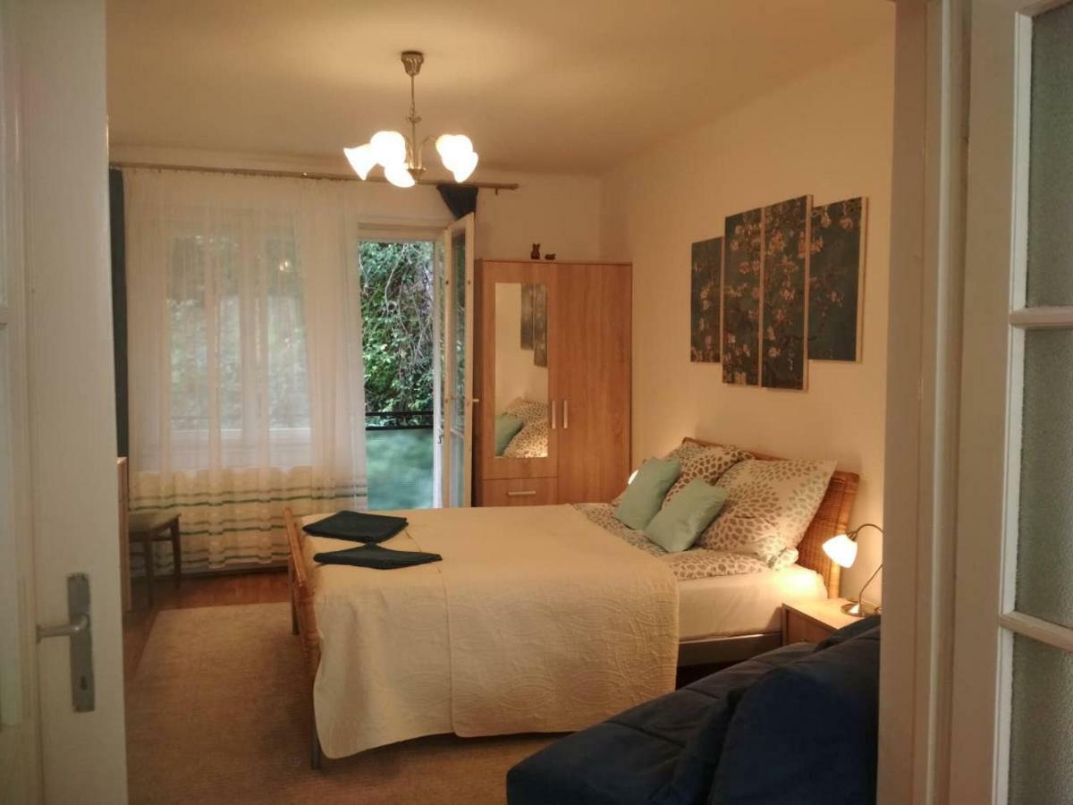 Zsuzsa Apartman Βουδαπέστη Εξωτερικό φωτογραφία